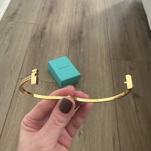 Tiffany inspired gold plated bangle - Picture 2 of 7